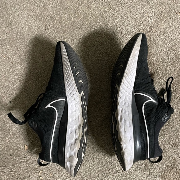 Nike infinity react running shoes size 13 men’s - Picture 4 of 6